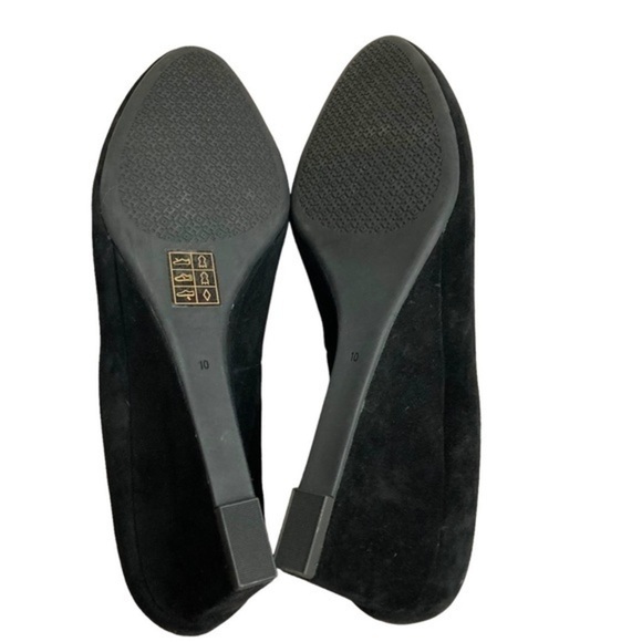 Tory Burch suede leather Claire closed toe wedge heel shoes new without box - Picture 10 of 16
